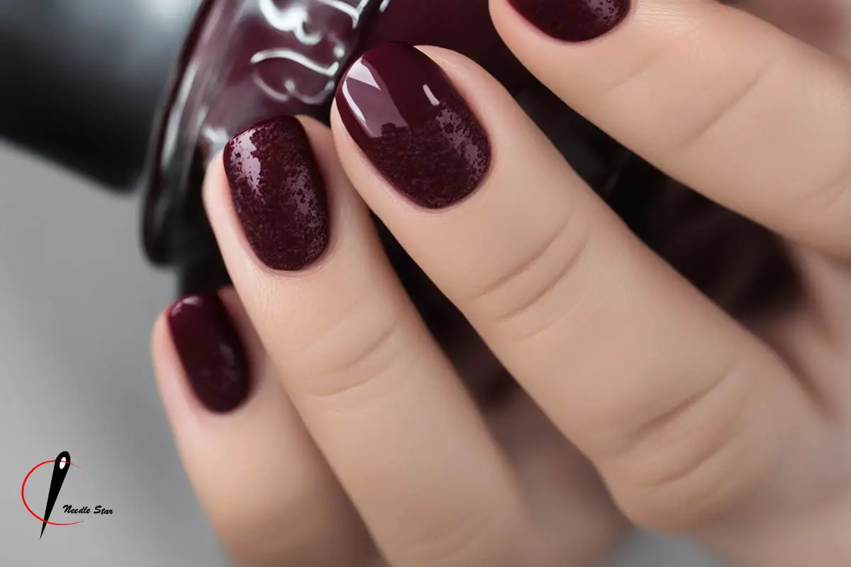 15+ Top Nail Colors for Your Maroon Dress