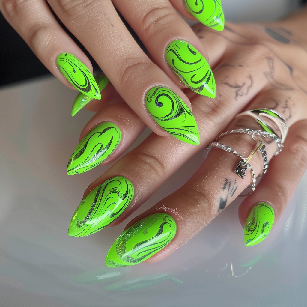 short-acrylic-nails