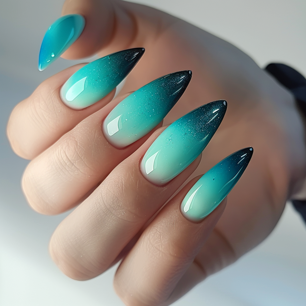 turquoise-nails