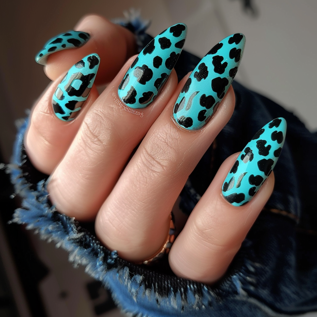 turquoise-nails