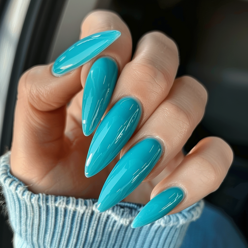 turquoise-nails